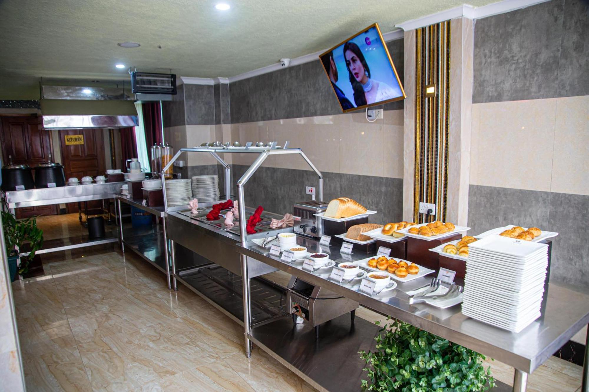 ทิฟฟานี ไดมอนด์ โฮเต็ล - มากุนงคันยา สตรีท Hotel ดาร์เอสซาลาม ภายนอก รูปภาพ