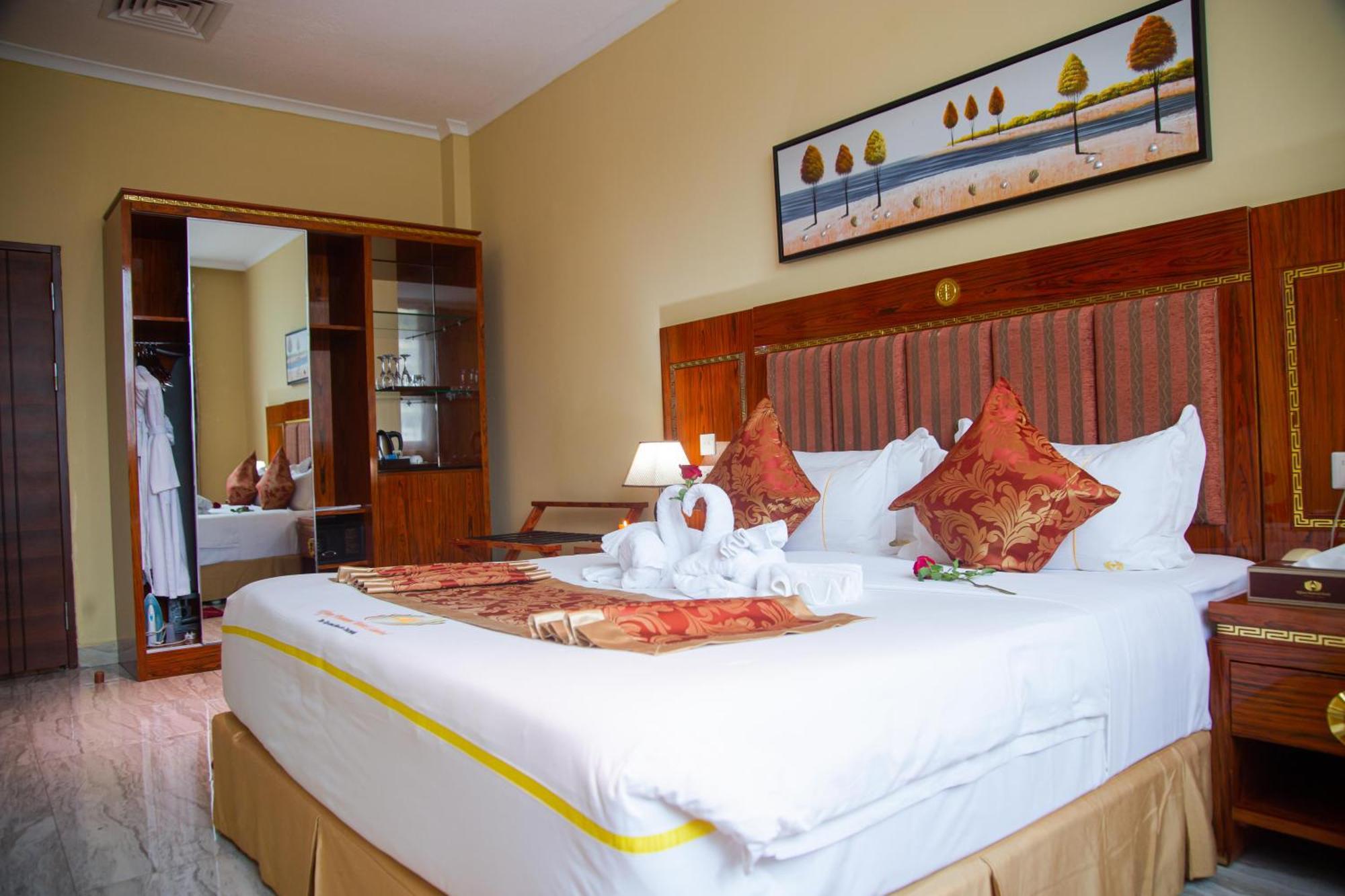 ทิฟฟานี ไดมอนด์ โฮเต็ล - มากุนงคันยา สตรีท Hotel ดาร์เอสซาลาม ภายนอก รูปภาพ