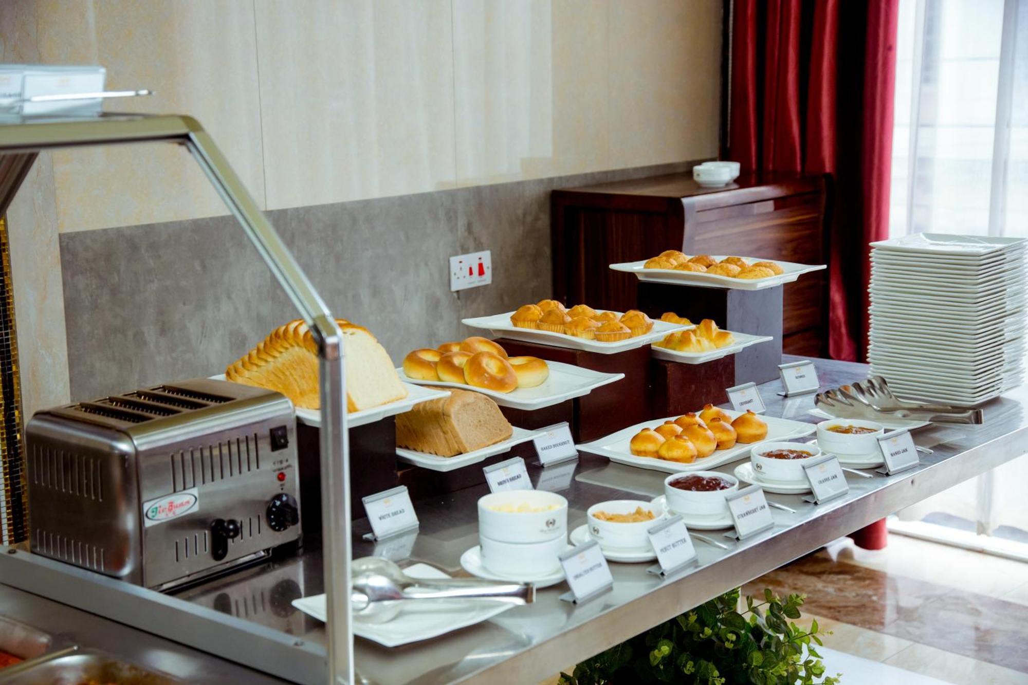 ทิฟฟานี ไดมอนด์ โฮเต็ล - มากุนงคันยา สตรีท Hotel ดาร์เอสซาลาม ภายนอก รูปภาพ